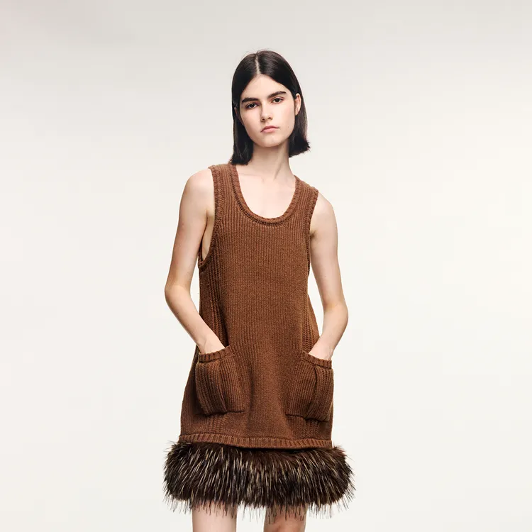 UOOYAA/乌丫2025冬「魔法花园」毛毛下摆毛衫连衣裙UY25413M560151