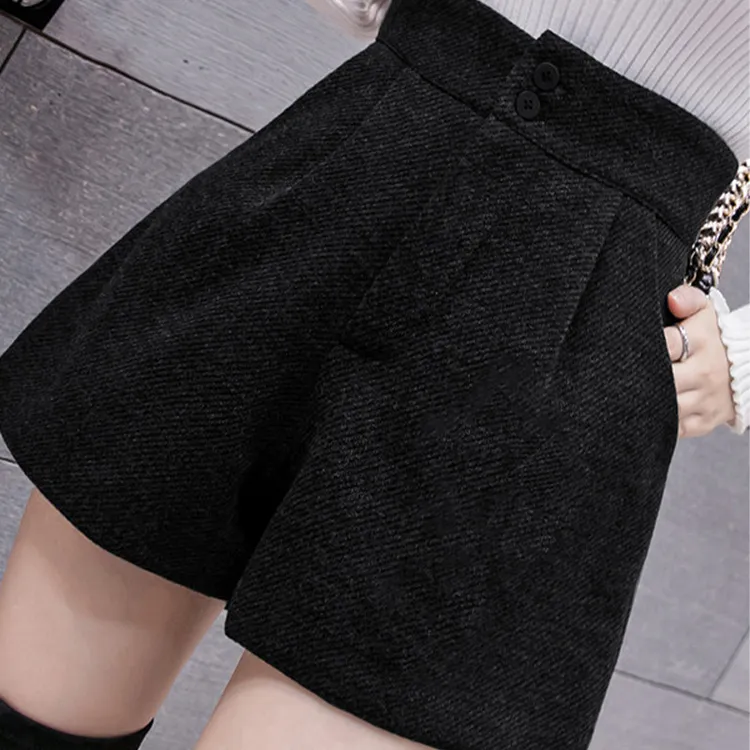 毛呢外穿靴裤阔腿短裤子女秋冬季2025新款爆款高腰显瘦休闲黑色裤