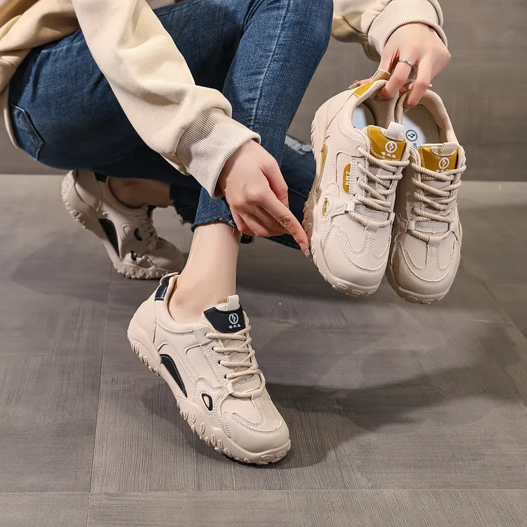 啄木鸟真皮女鞋2025新款防滑软底舒适百搭时尚运动休闲鞋