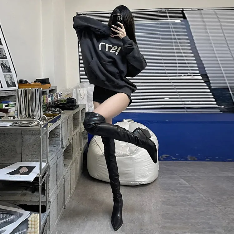 2025秋冬性感显瘦弹力靴瘦瘦靴高跟粗跟长筒靴尖头过膝长靴女黑色