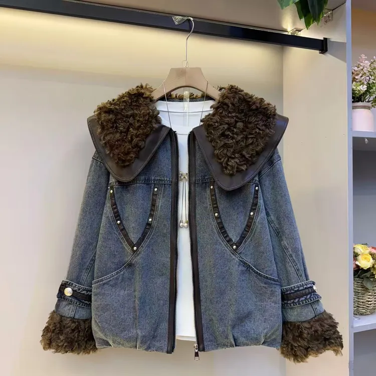 翻领长袖女士外套2025秋季拼接休闲短外套常规冬季