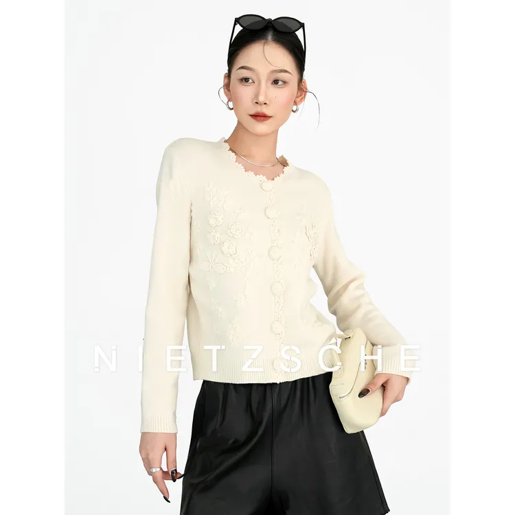 Nietzsche｜花朵毛衣｜手工钩花 1oo%澳羊毛 蕾丝长袖针织衫25223