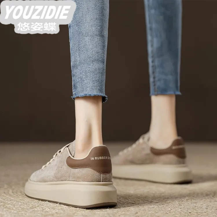 复古轻奢松糕厚底增高圆头栗色小白鞋女2025年春季季新款百搭板鞋