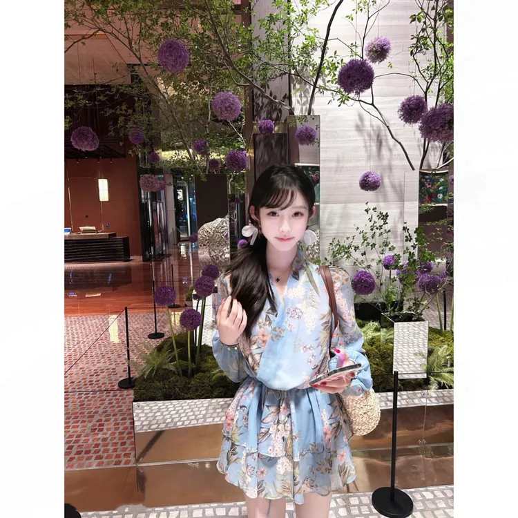 夏季飘逸风花卉绝美长袖收腰灯笼袖荷叶边连衣裙温柔休闲气质女