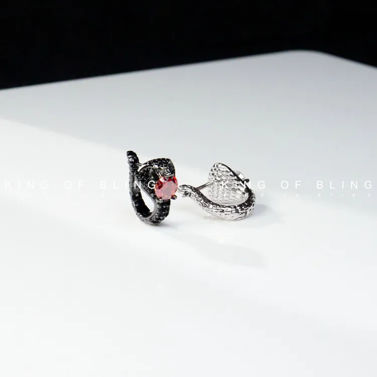 KING OF BLING 铜合金莫桑石耳饰 王蛇之心耳环莫桑钻银针高奢