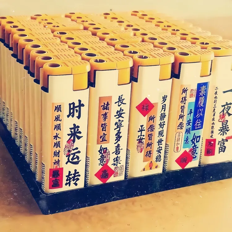 坏机包赔大容量大号宽版防风打火机批发零售加厚防爆一次性打火机