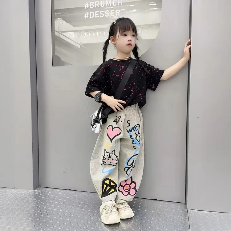 女童夏季新款套装休闲宽松T恤中大童卡通印花高腰弯刀裤休闲套装