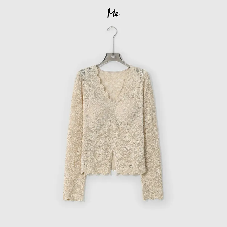 ME【美杜莎（含胸垫）】浮雕蕾丝防凸点植绒显瘦百搭休闲上衣MESA5509