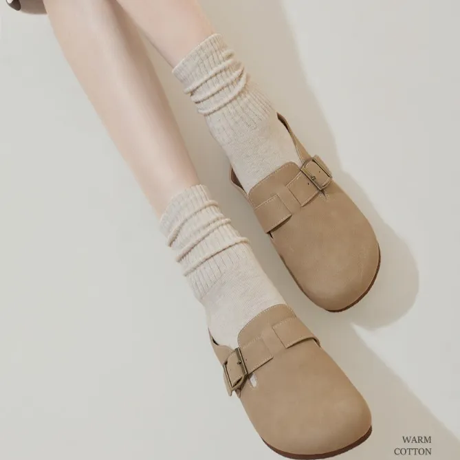 春秋款女纯棉中筒袜抗菌防臭透气吸汗长袜棉黑白色英文刺绣潮袜