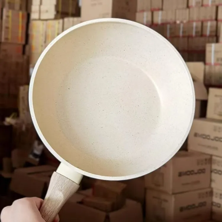 新陶晶不粘铁锅 耐用 炒菜香 好打理