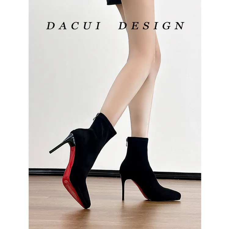 红底杀！防水台黑色绒面靴轻熟姐姐风细跟瘦瘦靴优雅不累脚尖头靴