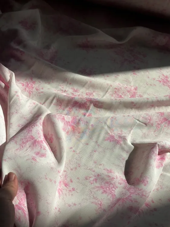 2米 外贸 粉白蔷薇款 高品质 棉绸 人造棉面料（宽1.45米左右）