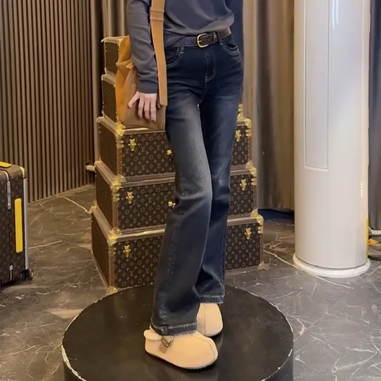 微喇裤子女大码高腰INS风秋冬季牛仔裤直筒显瘦宽松复古加绒加厚