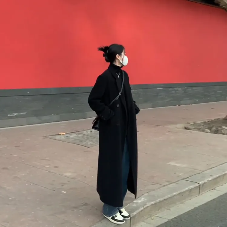 黑色呢子大衣女长款2025秋冬新款赫本风小个子韩系高级感毛呢外套