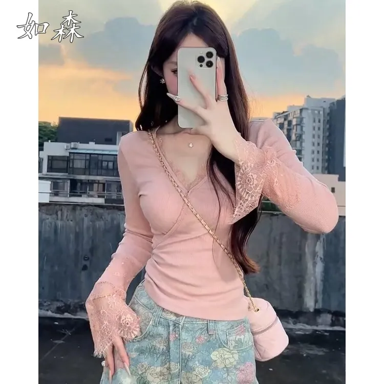 甜美风蕾丝拼接V领长袖打底T恤女秋季2025新款法式气质绝美上衣潮