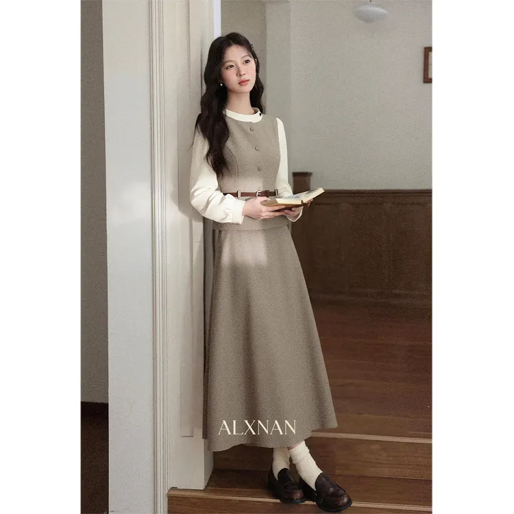 鹿向南「余章待续」假两件连衣裙女秋季新款收腰显瘦长裙DYL662138