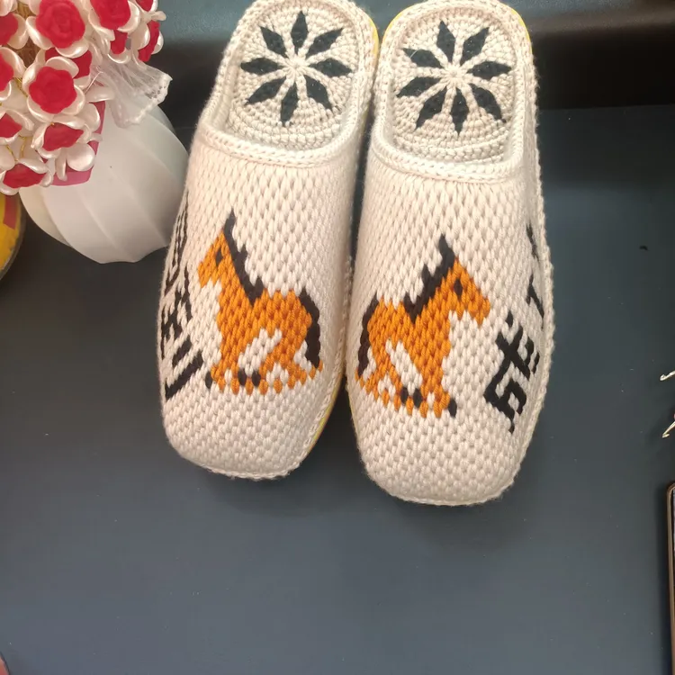 纯手工钩织的毛线拖鞋成品防滑耐磨马到成功款