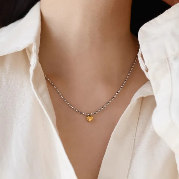 钛钢项链 不掉色小众撞色精致爱心项链女高级感锁骨链颈链520礼物