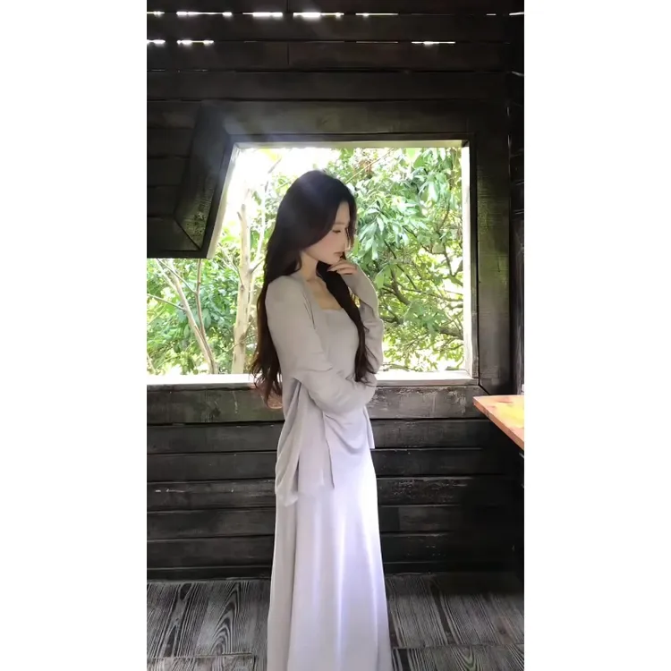 MARIE.COCO清冷系长袖针织开衫内搭开叉背心高腰半身裙秋季两件套