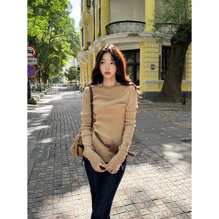 【允美妍】 时尚百搭圆领质感不规则下摆修身显瘦针织衫配腰带