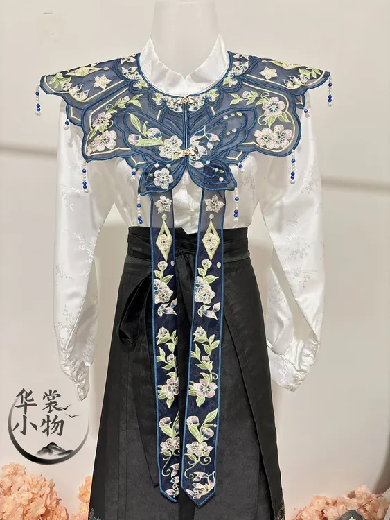 【蝶梦逸云】精品珍珠领围蓝色色蝴蝶飘带明制汉服云肩配饰绣花假领