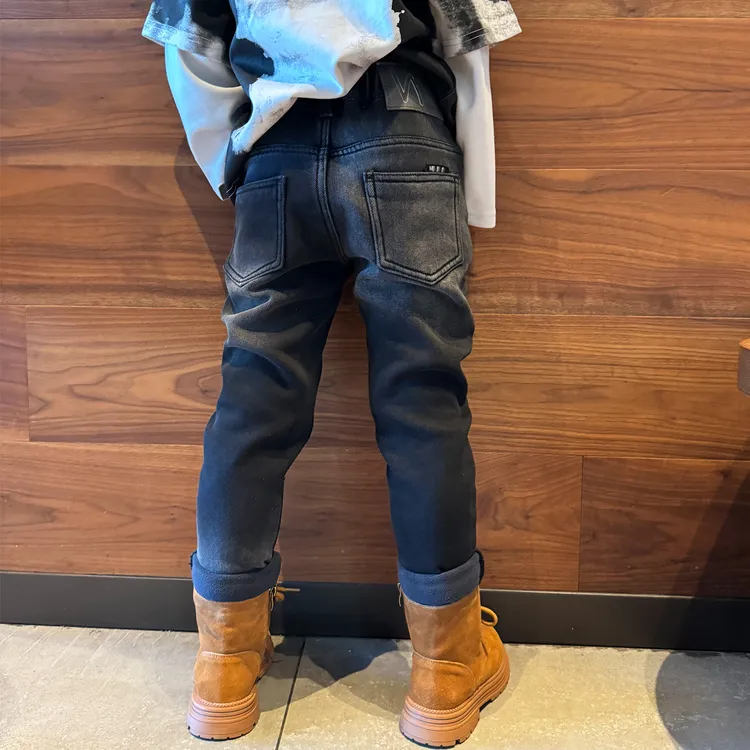 男童加绒牛仔小脚修身裤子黑灰色2025冬季潮流宝宝小中大儿童长裤