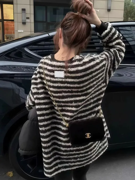 韩系穿搭撞色条纹卫衣女2025新款爆款秋冬宽松大版中长款长袖上衣