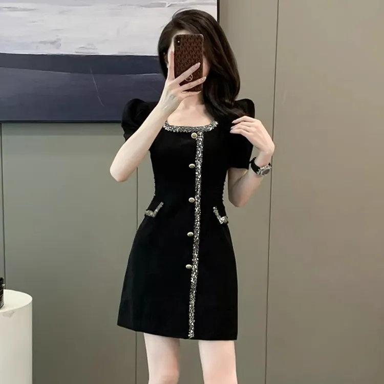 B法式小香风黑色方领泡泡袖连衣裙女夏季高端轻奢洋气修身D1755