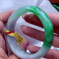 翡翠手镯未镶嵌翡翠