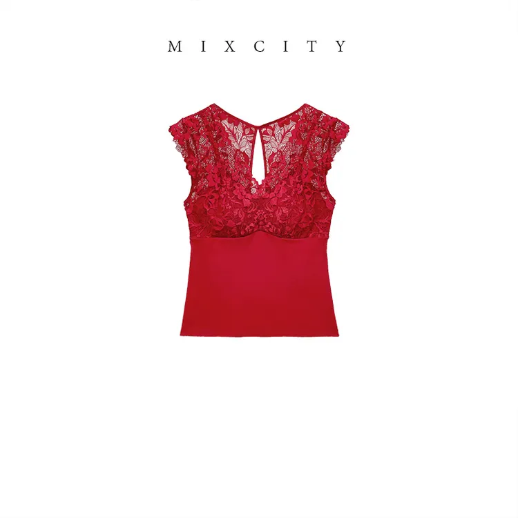 【MIXCITY亚楠家】贴心背心◆胸垫一体蕾丝加绒保暖背心9223