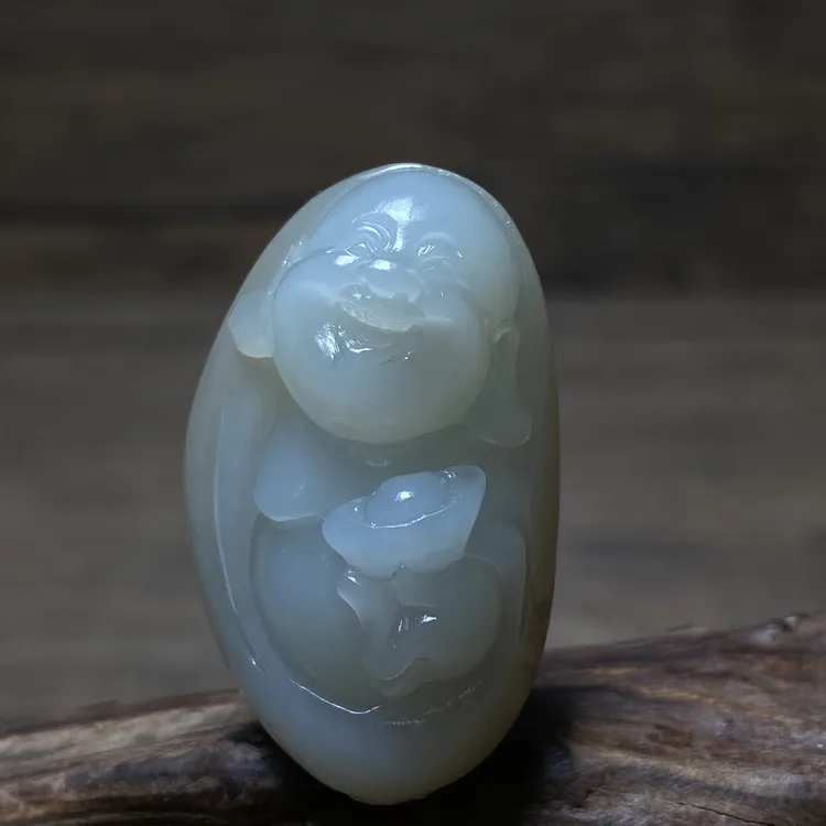 和田玉巴沙料糖白《弥勒佛》吊坠尺寸：33.7/21/14.5mm