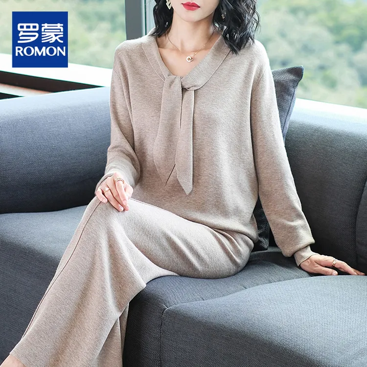 妈妈秋装套装端庄大气针织衫2025新款中老年春秋休闲运动服上衣女