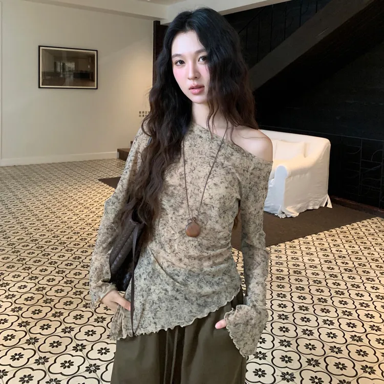 秋季新款韩系辣妹晕染不规则显瘦遮肉斜肩套头上衣长袖小衫 9162#