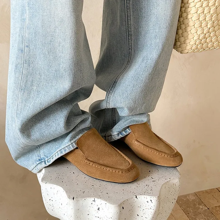 小众设计感复古中性一脚蹬绒面乐福鞋女2026早春新款老钱风小皮鞋