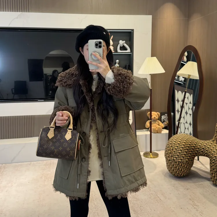 宿慕SUMU 冬季新款显瘦上衣10-31高级感加厚时尚毛毛翻领外套9033