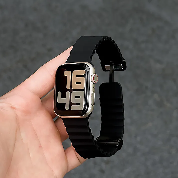 适用苹果手表带iwatch s11/10/9/8海洋磁吸扣applewatch硅胶ultra