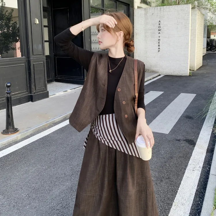 咖啡色韩系干练气质牛仔三件套女2025早秋新款马甲内搭半身裙套装
