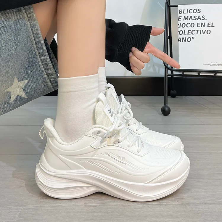 回力云雾白皮面运动鞋女2025秋季新款百搭减震轻便ins风跑步鞋潮