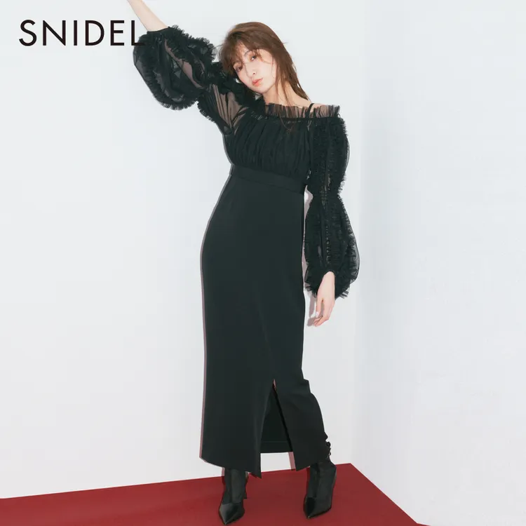 SNIDEL优雅气质薄纱泡泡袖上衣吊带连衣裙两件套SWFO235043