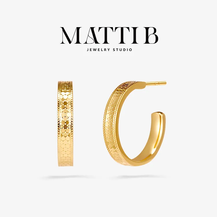 铜合金耳饰 镀K金碎冰高级感气质轻奢高端新款百搭C形耳钉女1981