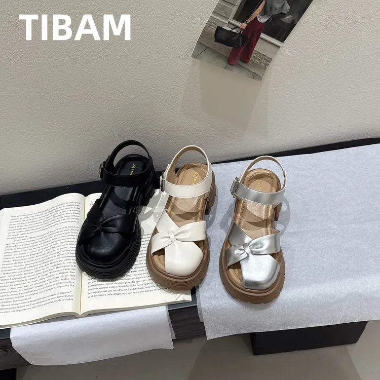 包头时尚凉鞋女夏季外穿一字扣镂空爆款厚底洞鞋透气女士罗马凉鞋