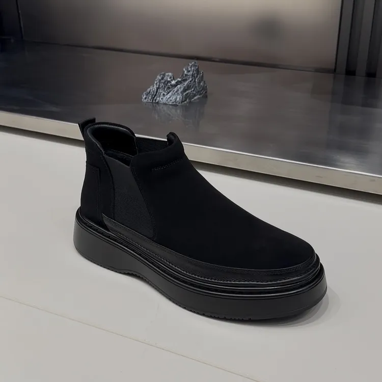 通勤风透气舒适百搭加绒英伦休闲皮鞋男士黑色休闲鞋冬季纯色秋冬