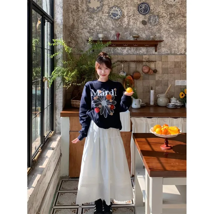 新款时尚休闲套装花朵印花长袖卫衣女秋季垂感半身裙A字裙两件套
