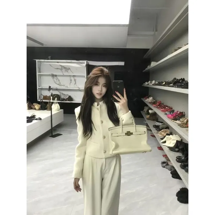 *尹千金*【富养千金】千金小香风秋新款高级感气质立领外套W257322