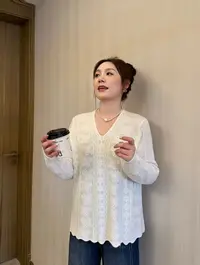 NANJIE/楠姐【小蝴蝶】蝴蝶提花针织V领设计感百搭上衣XNS6648