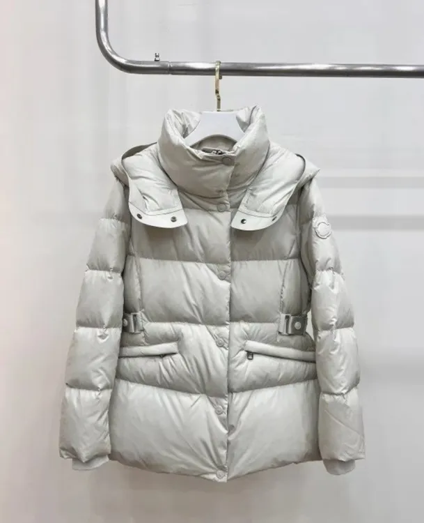 2025秋冬新款收腰短款洋气显瘦加厚羽绒服女连帽保暖外