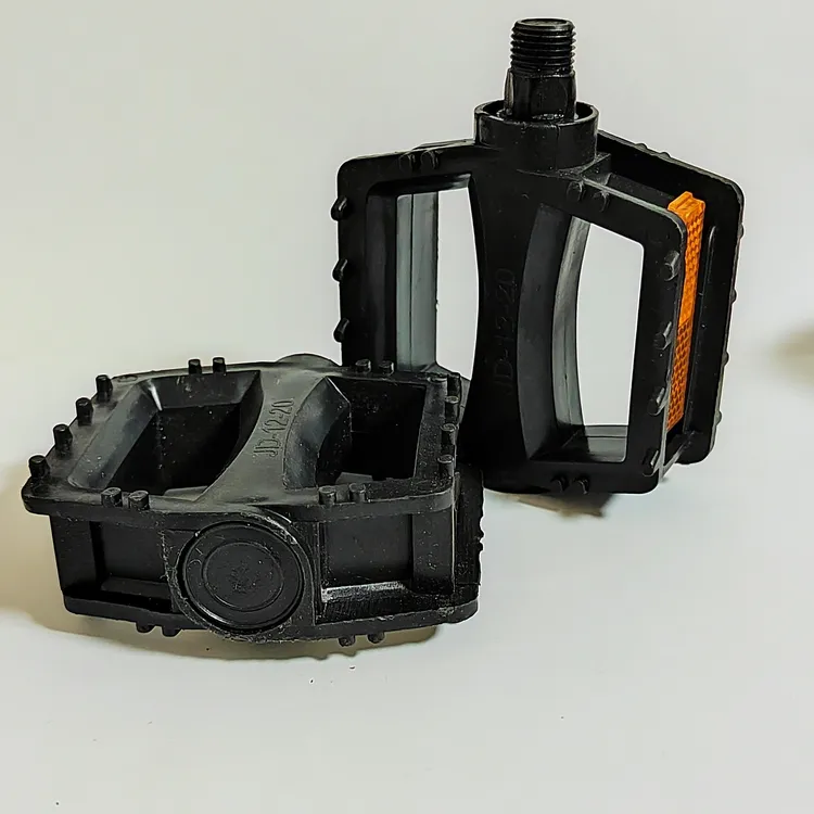 儿童自行车脚踏板通用童车脚蹬子小孩单车踏板学生车配件大全