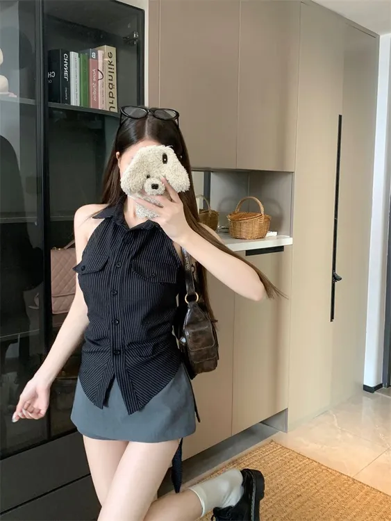 韩系黑色无袖条纹衬衫女夏季设计感露背收腰系带衬衣短款辣妹上衣