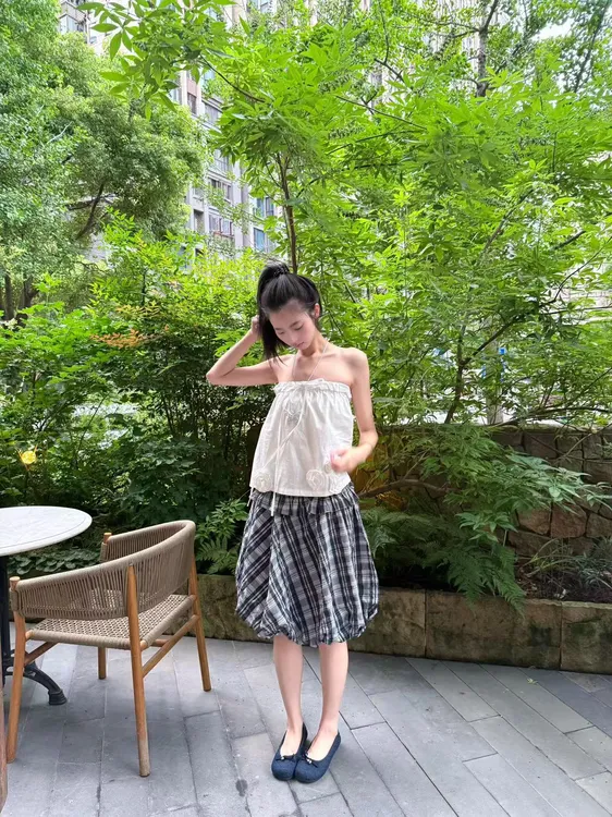 2025夏季新款立体花朵抹胸背心女小众系带无袖上衣百搭格纹半身裙