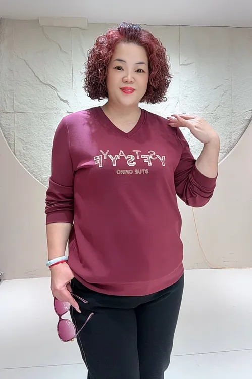 上衣9869红秋季大码妈妈装秋装网红2025女款爆款百搭时尚年轻气质